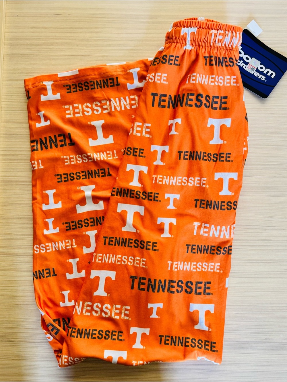 NWT University of Tennessee Licensed Collegiate Knit Pants - Picture 2 of 11